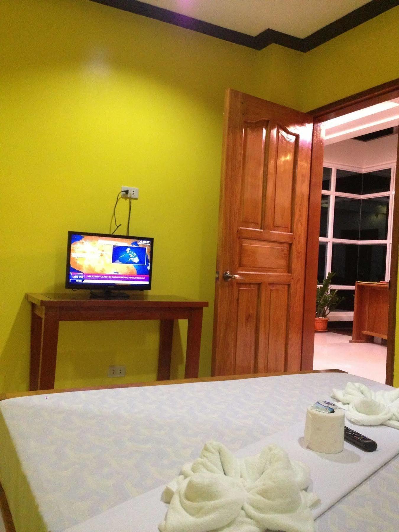 Citrine Travel Lodge Эль-Нидо Экстерьер фото